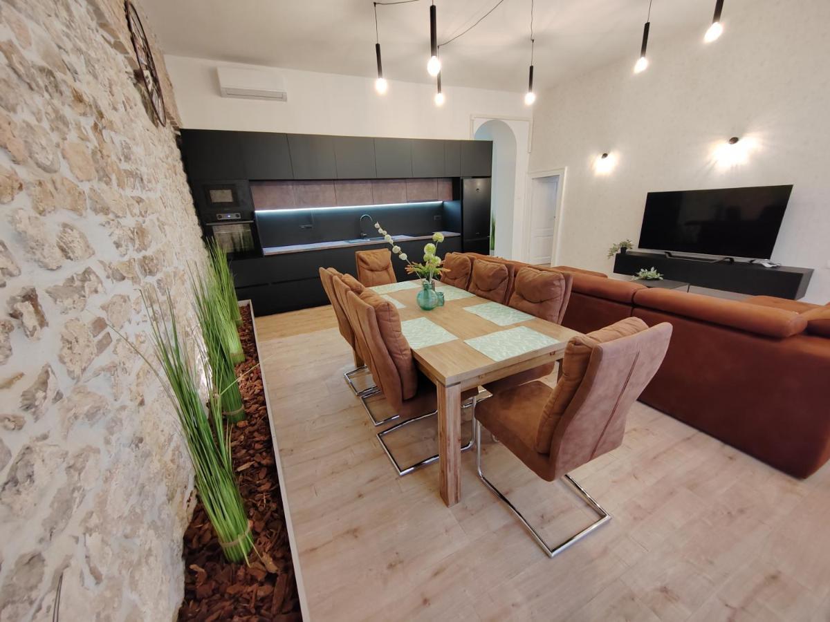 Town Square Apartment Задар Экстерьер фото